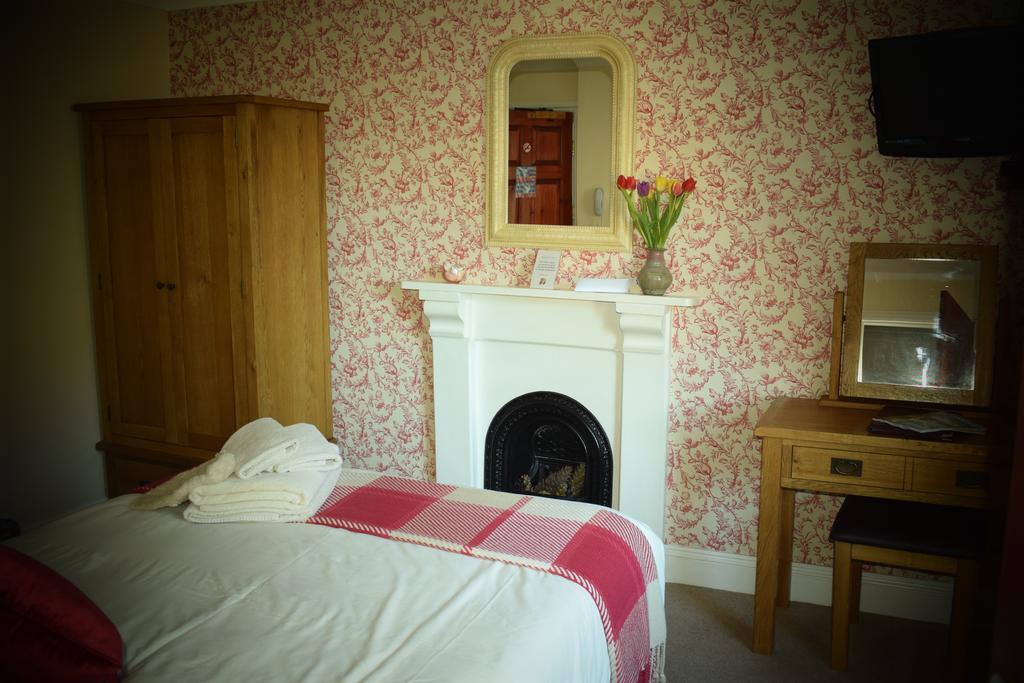 The Old Mill House Bed & Breakfast Padstow Exterior photo
